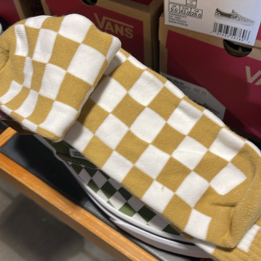 VANS "Off The Wall" socks Checkerboard 
NWT (1 pair) - Picture 11 of 16